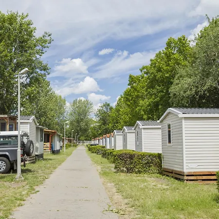 Holiday home Balatontourist Fuered-1 By Interhome